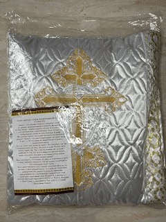 Накидка на тело усопшего с декоративными вставками для погребального ритуала